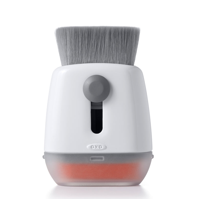 OXO Laptop Cleaning Brush With Microfiber Pad