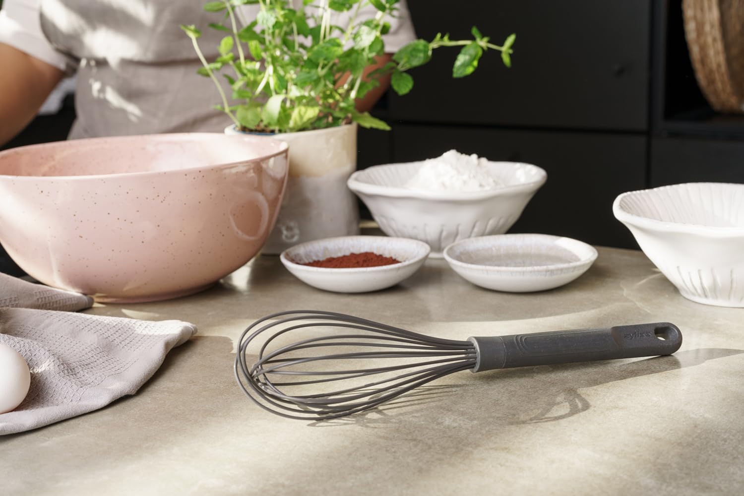 Zyliss Balloon Whisk – Silicone