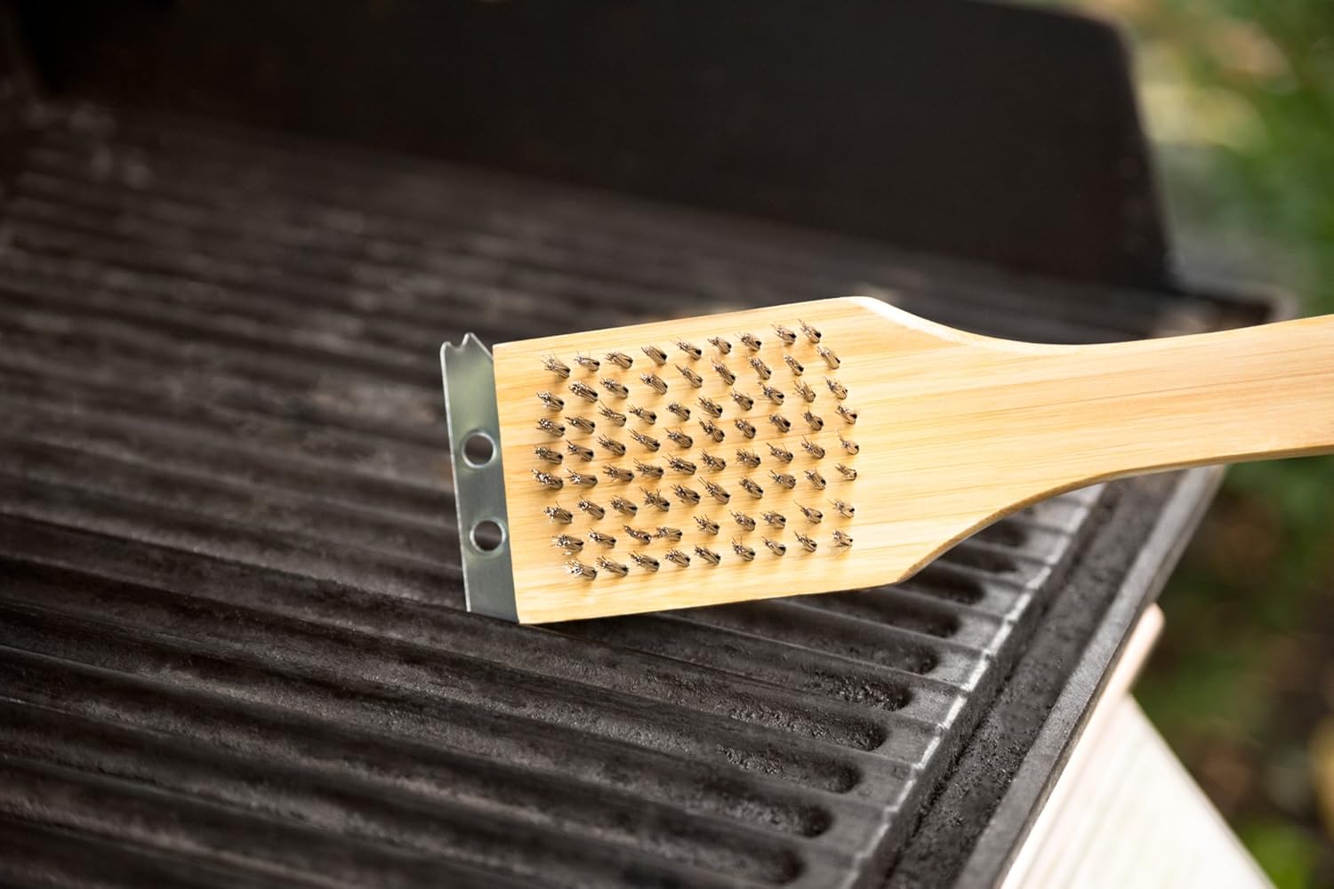 Outset Verde Grill Brush