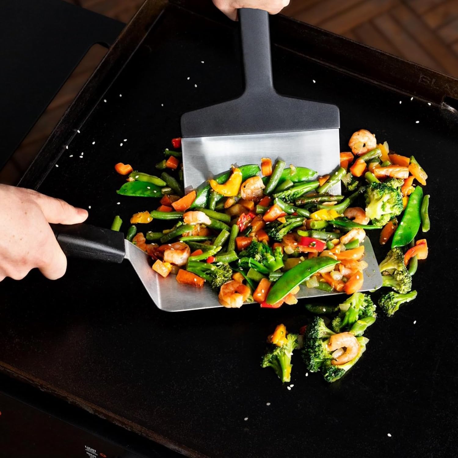 Outset Griddle Scraper with Handle