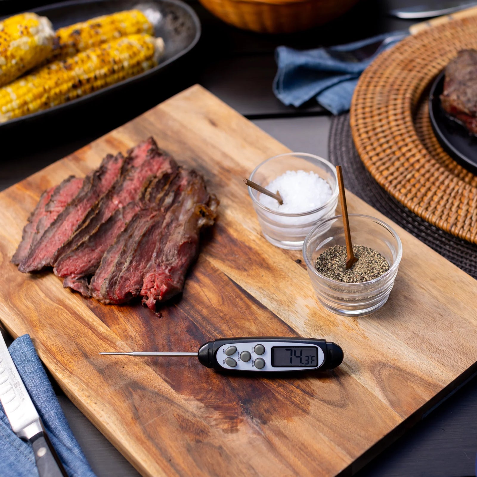 Maverick Fast Read Digital Probe Thermometer