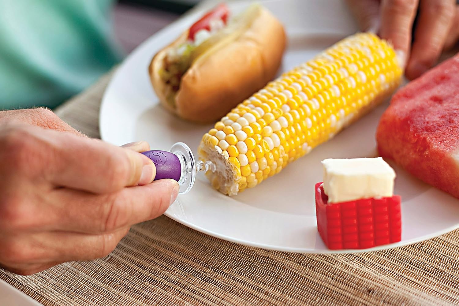 Outset Set of 8 Screw-in Corn Holders