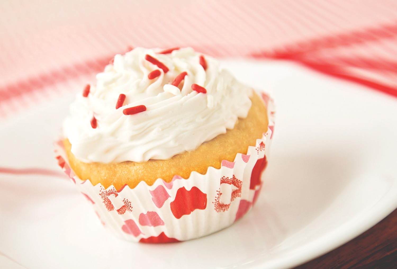 Fox Run Heart Bake Cups - 50 Pack