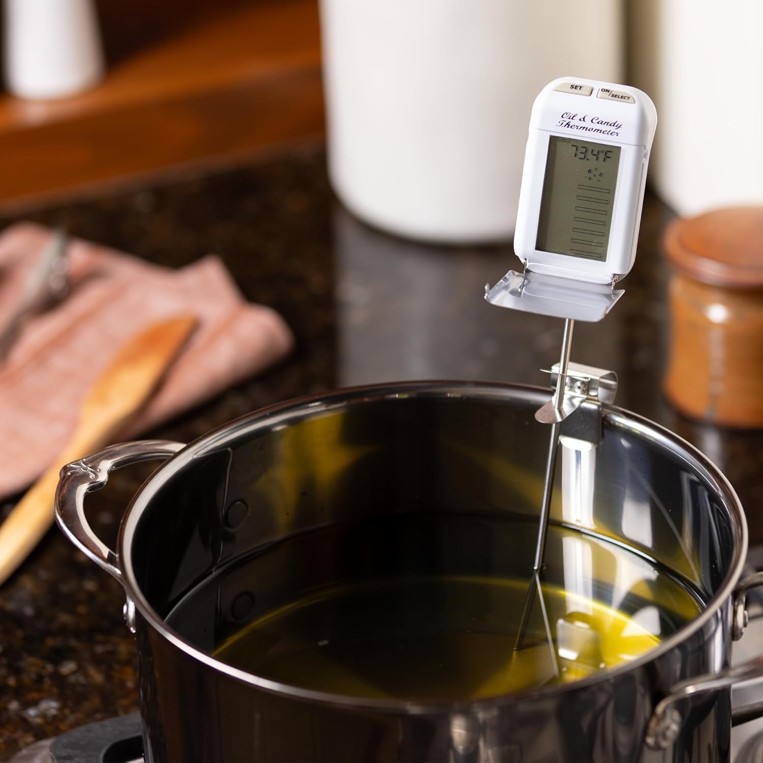 Maverick Digital Candy and Deep Fry Thermometer