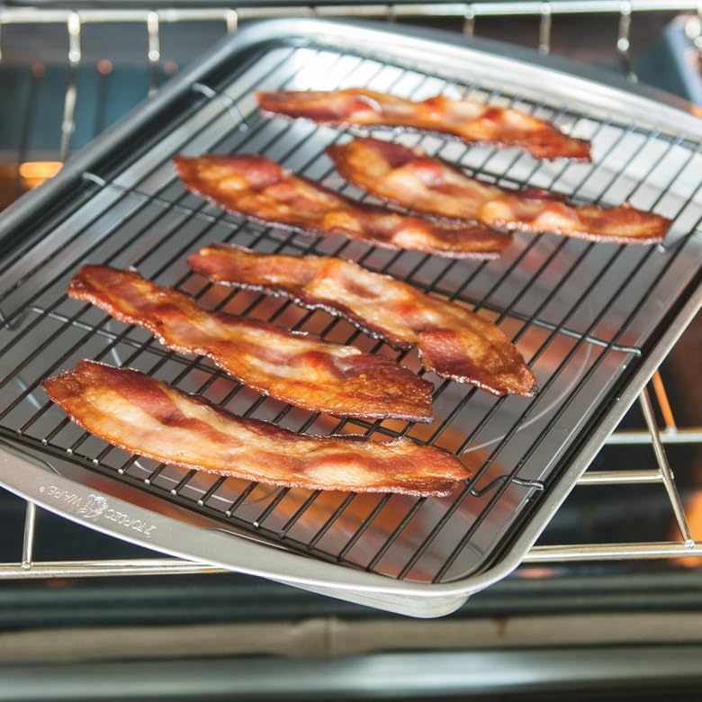 Nordic Ware Oven Crisp Bacon Pan