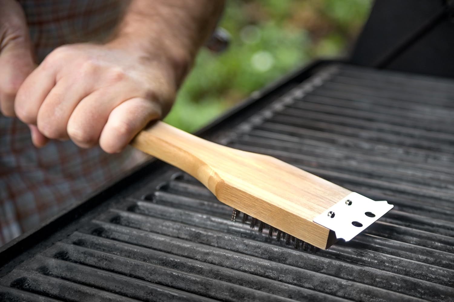 Outset Verde Grill Brush