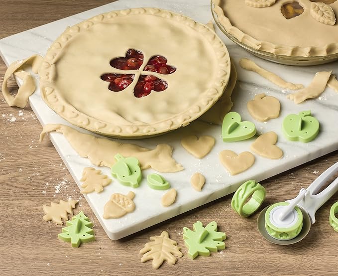 Fox Run Pie Decorating Set
