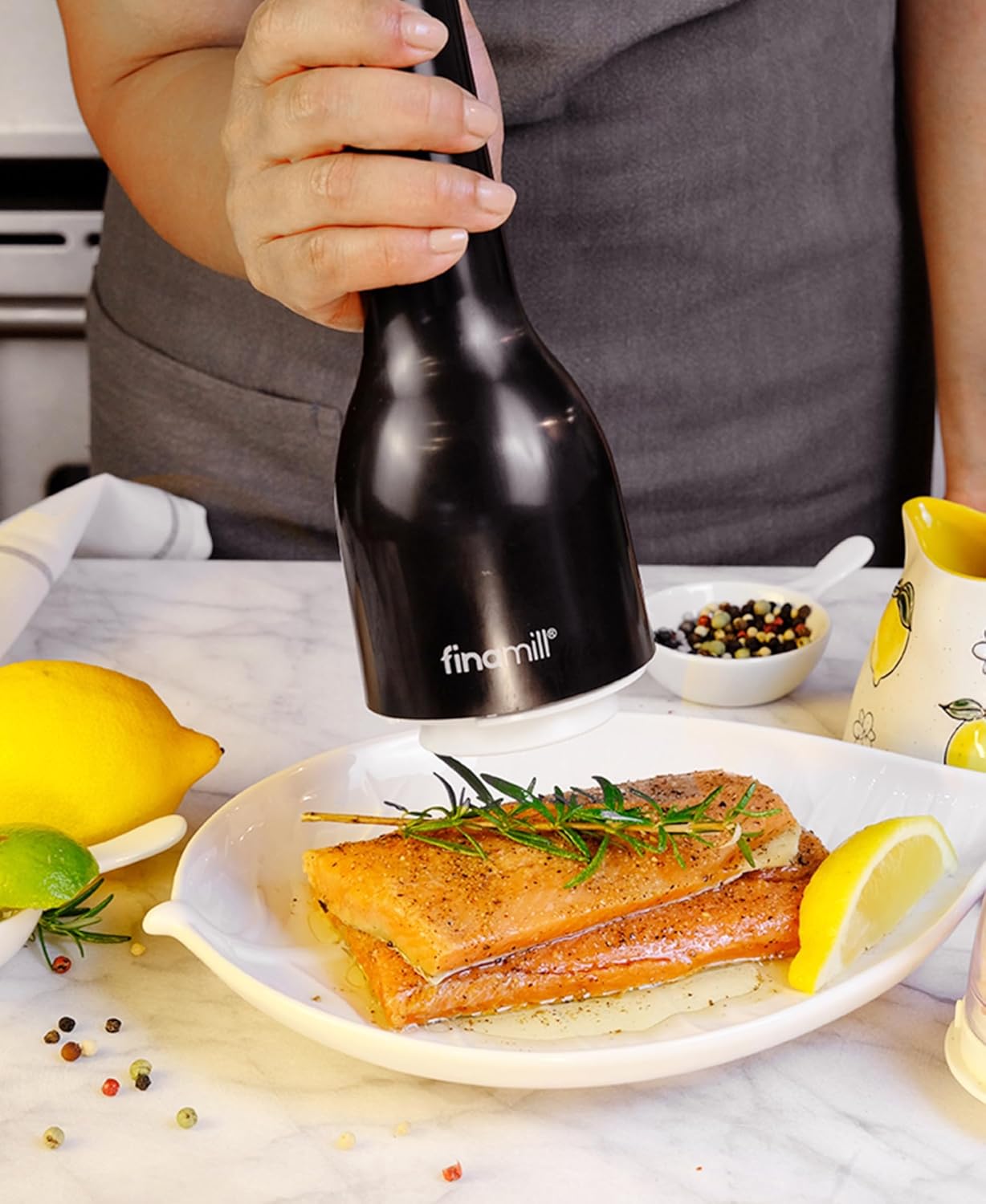 FinaMill Electric Pepper & Spice Grinder with 2 Pods – Midnight Black