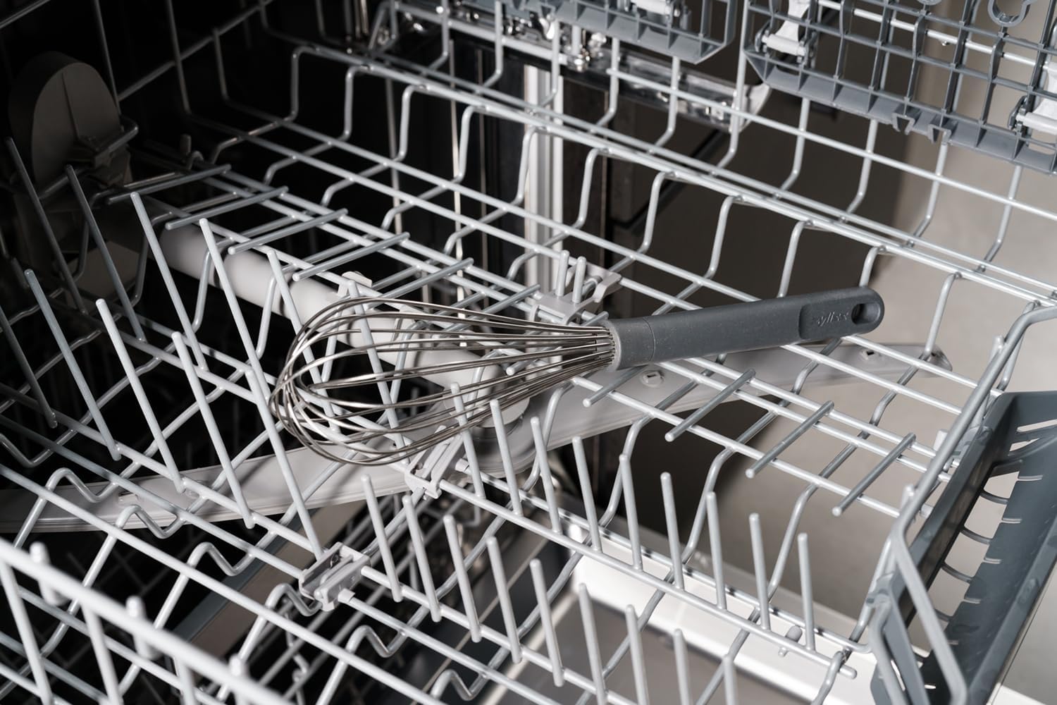 Zyliss Balloon Whisk – Large by Kitchen Niche