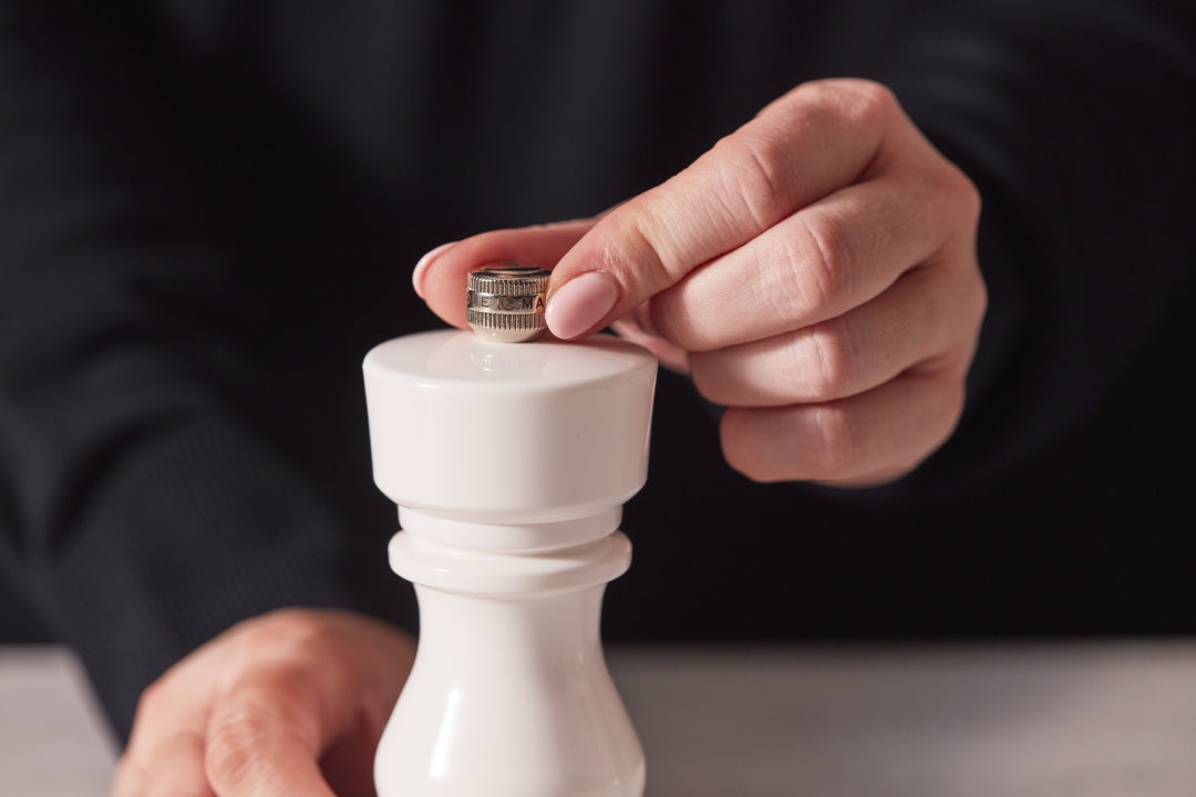 Cole & Mason London Salt & Pepper Mill Gift Set – White Acrylic