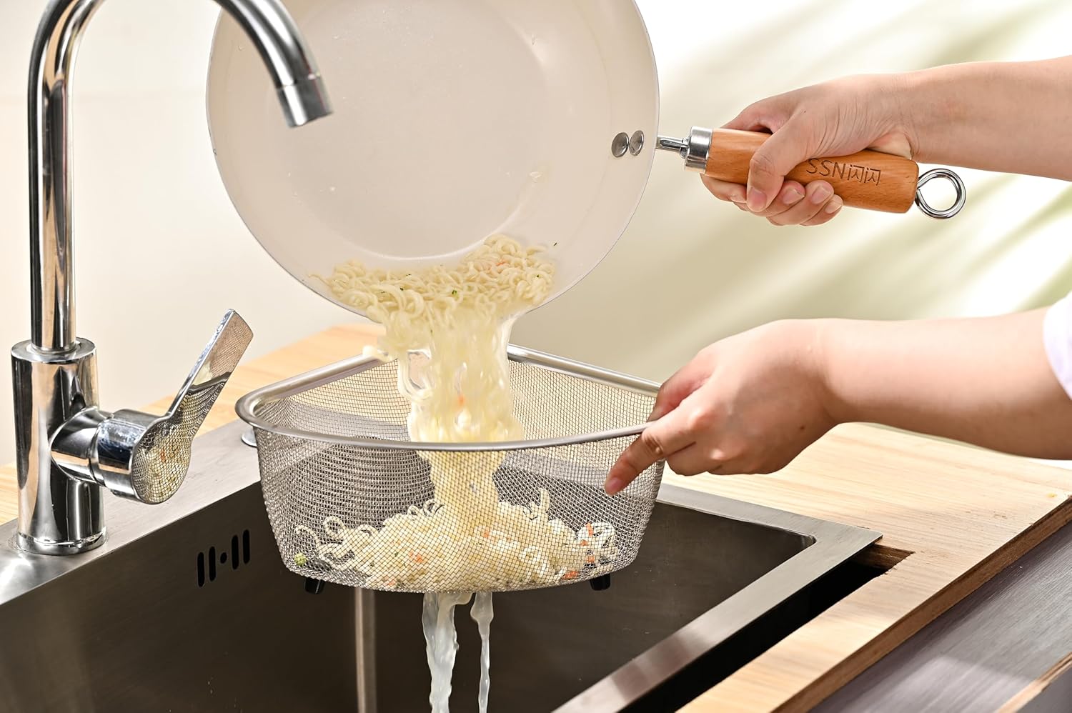 Fox Run 3-Quart Stainless Steel Triangular Colander