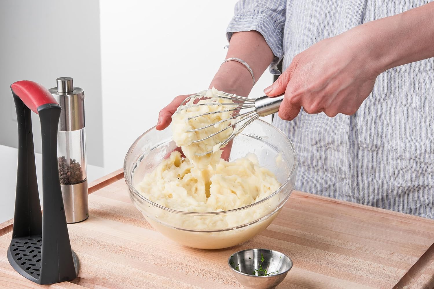 Cuisipro Balloon Whisk (7 Wires) – 8" / 20 cm – Stainless Steel Cuisipro by Kitchen Niche