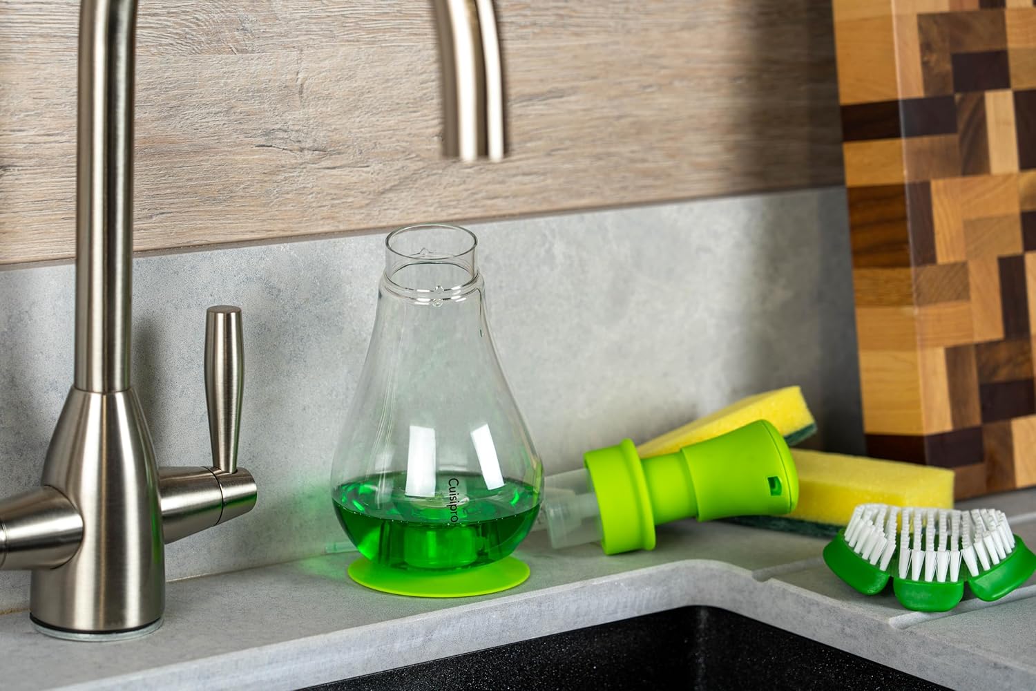 Cuisipro Foam Pump – 8.3" / 21 cm – Green Cuisipro by Kitchen Niche