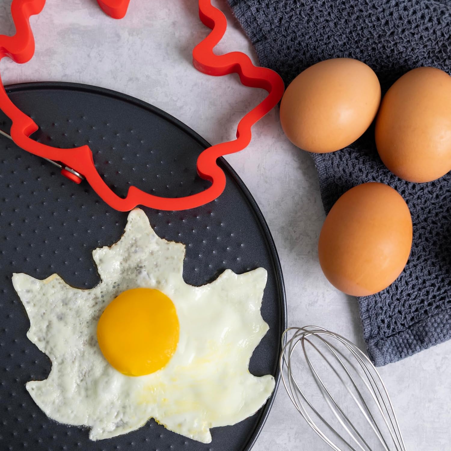 Fox Run Maple Leaf Egg Ring