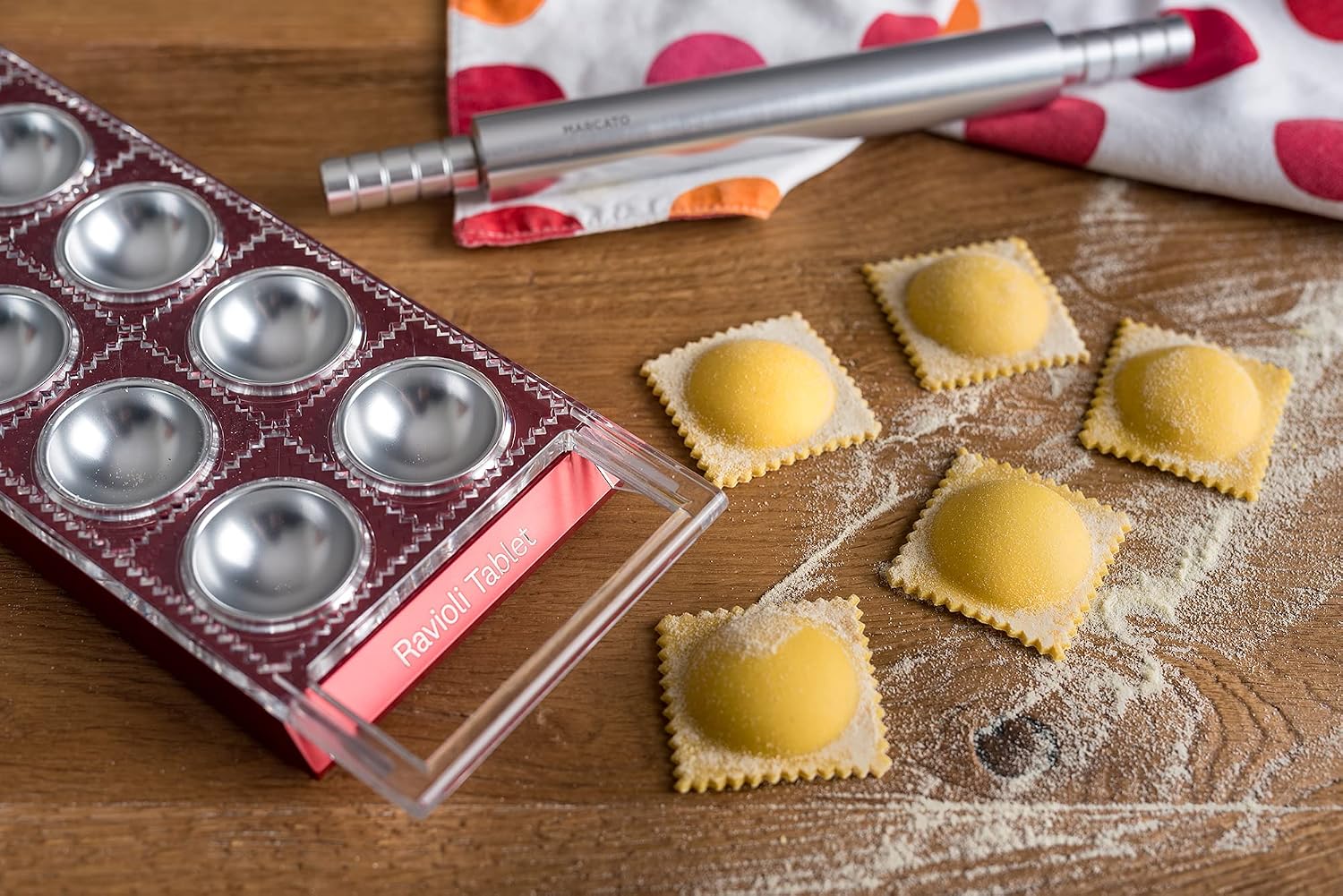 Marcato Premium Ravioli Tablet with Rolling Pin, Red
