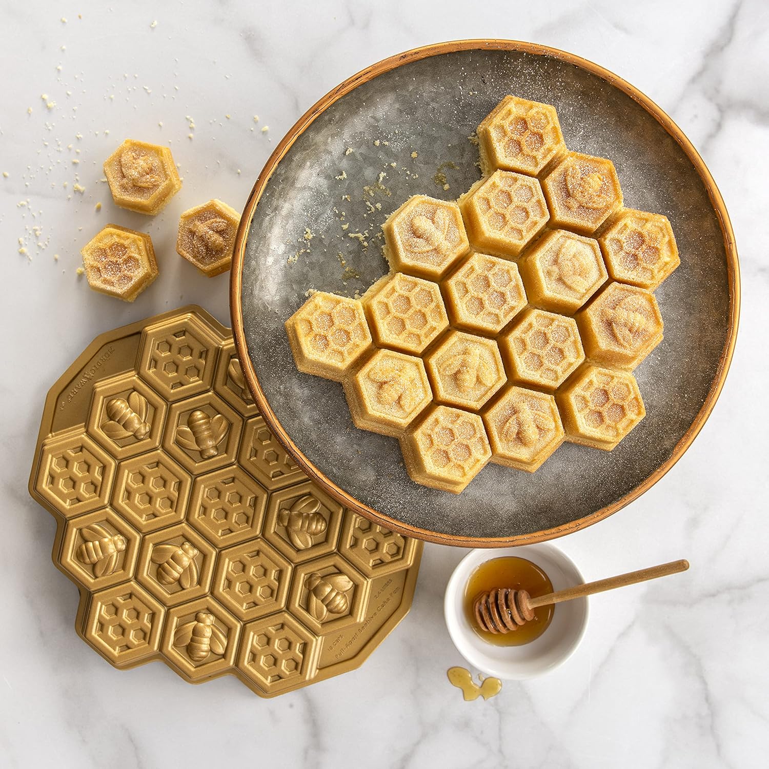 Nordic Ware Honeycomb Cake Pan