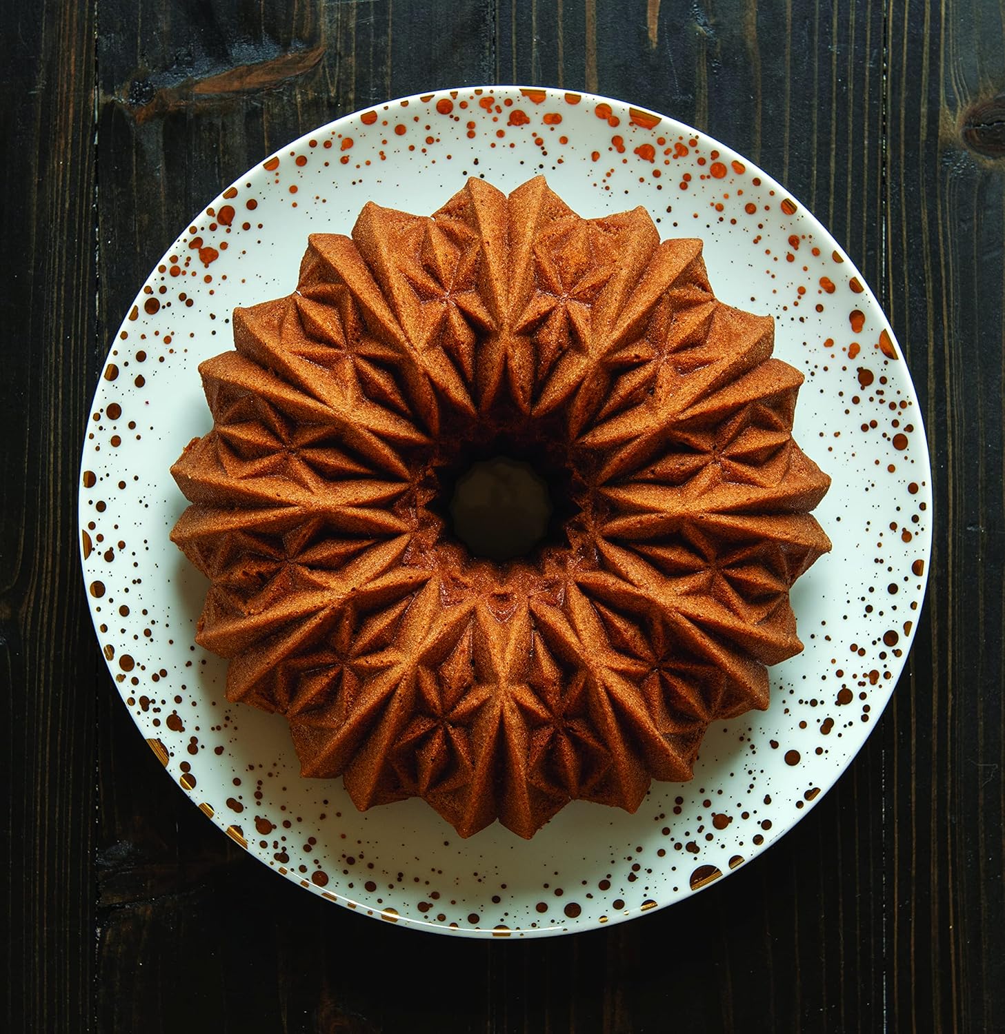 Nordic Ware Cut Crystal Bundt Pan