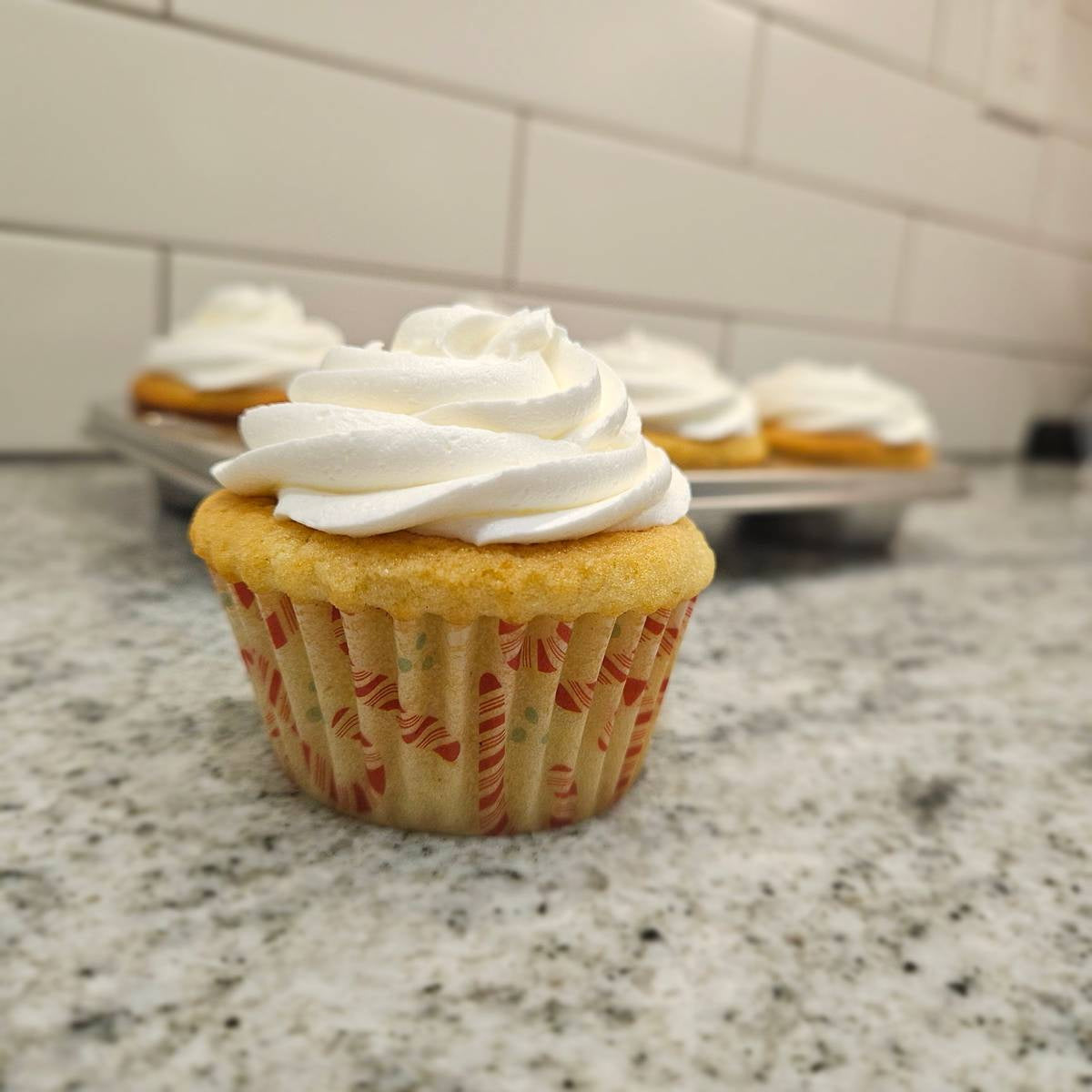 Fox Run Christmas Candy Cane Baking Cups – 50 Pack