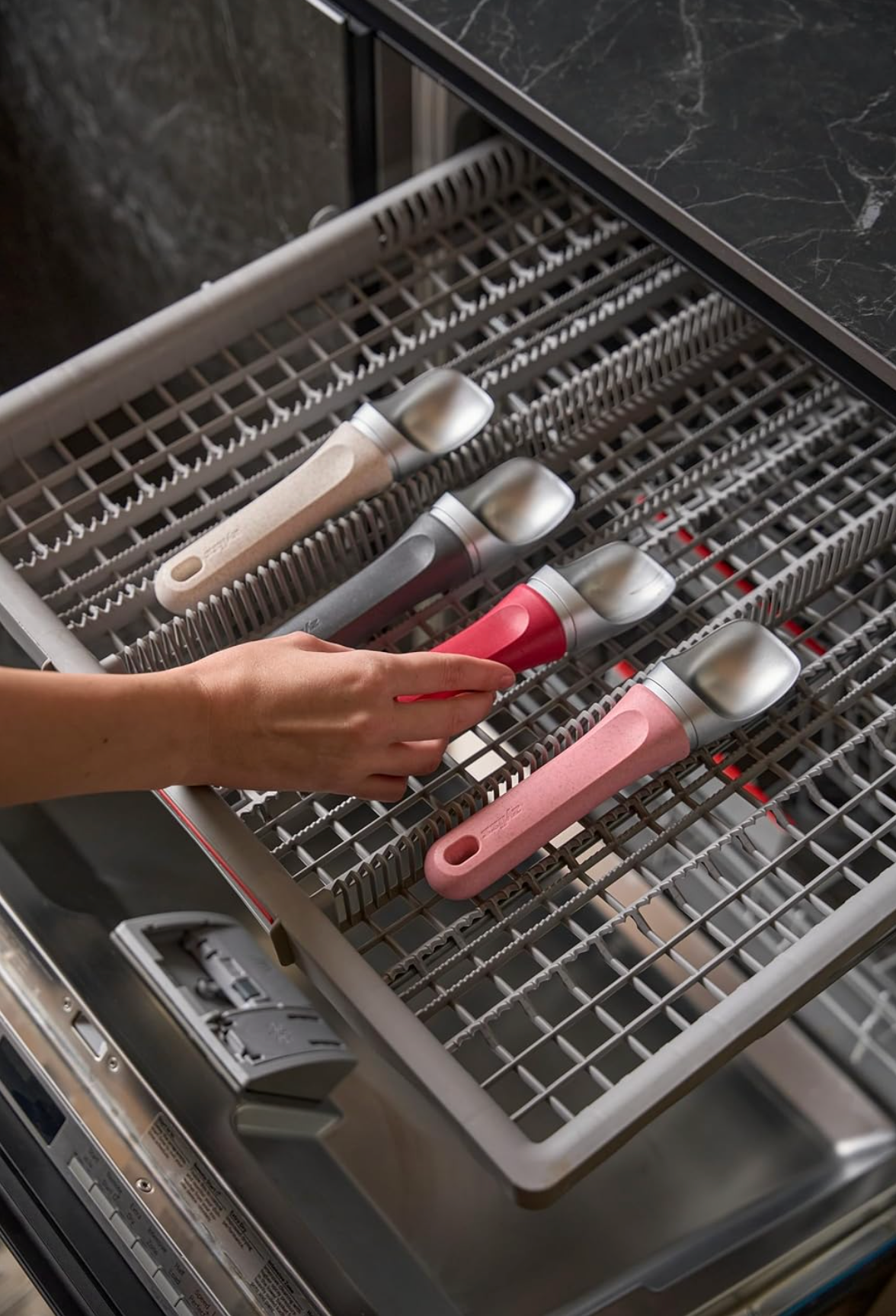 Zyliss Ice Cream Scoop – Pink