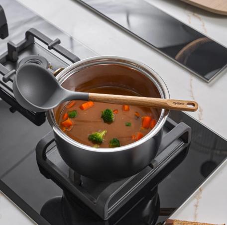 Zyliss Ladle with Oak Wood Handle