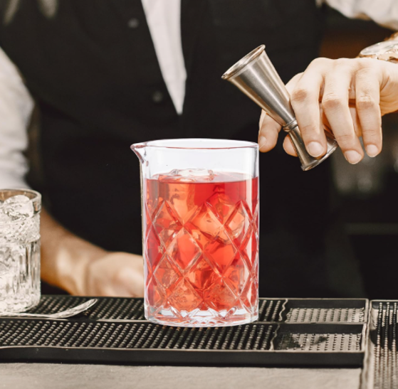 Oggi Cocktail Glass with Strainer