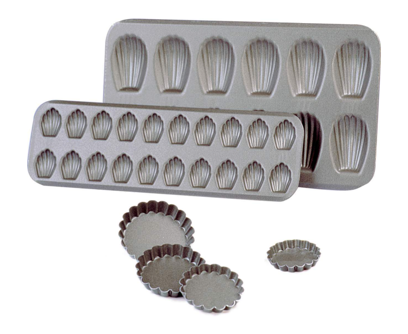 Gobel Madeleine Sheet – 12 Large Cavities – 15.5" x 8.6" / 39.5 x 22.5 cm