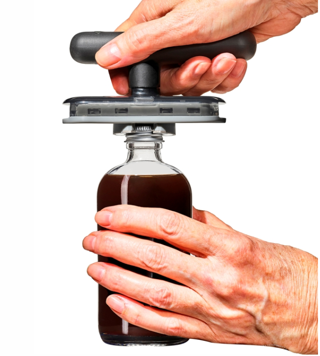 OXO Good Grips Twisting Jar Opener