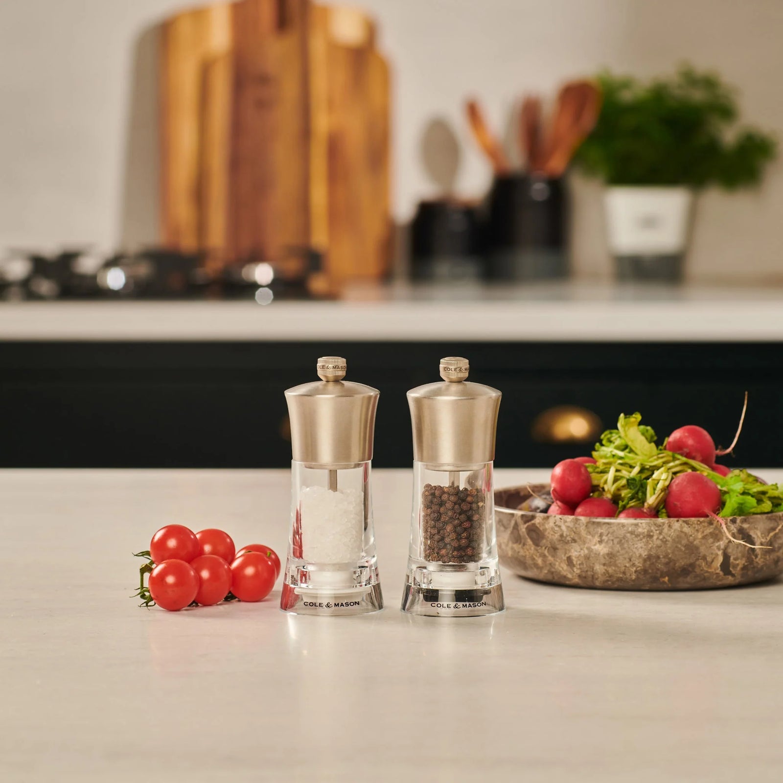 Cole & Mason Bromley Salt Mill – Acrylic & Stainless Steel