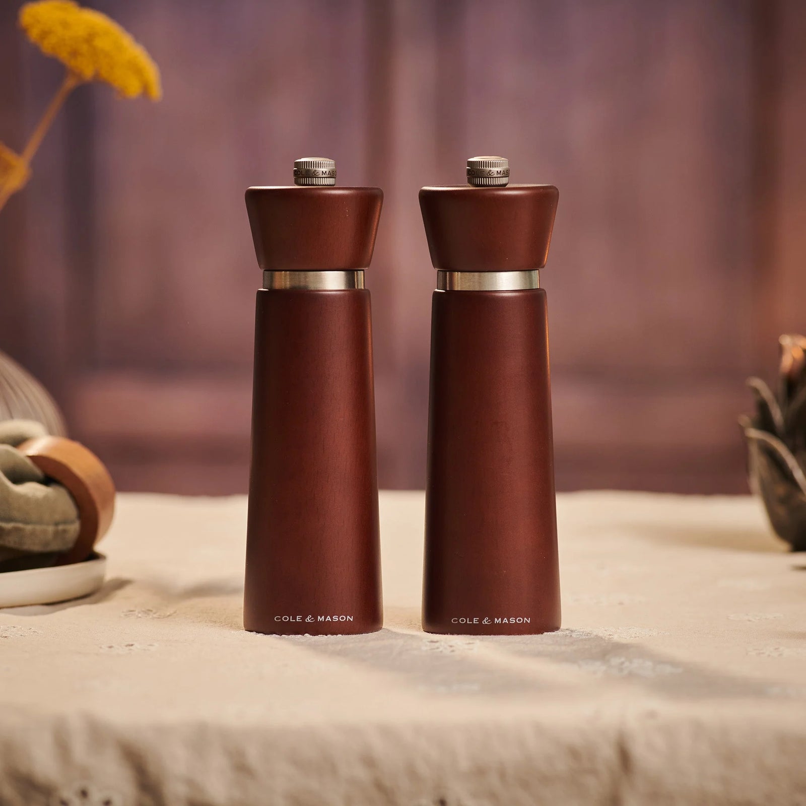 Cole & Mason Millbank Pepper Mill – Chestnut Beech Wood
