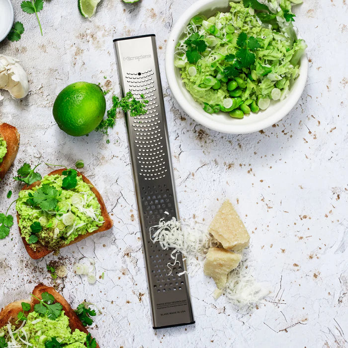 Microplane Classic Series Dual Blade Zester & Coarse Grater – 30-year Anniversary Zester by Kitchen Niche
