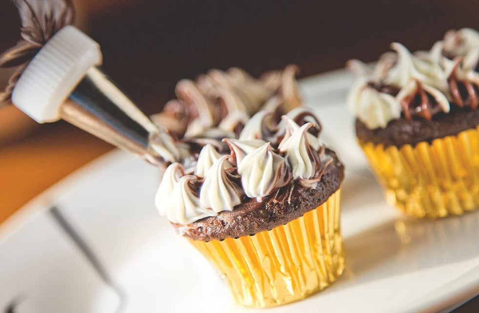 Fox Run Gold Foil Mini Baking Cup Set of 48 by Kitchen Niche