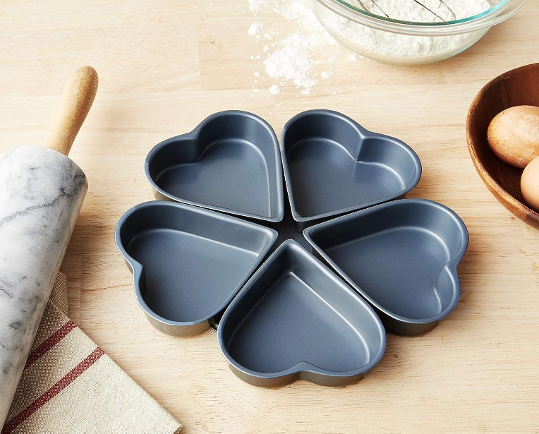 Fox Run Linked Heart Cake Pan by Kitchen Niche