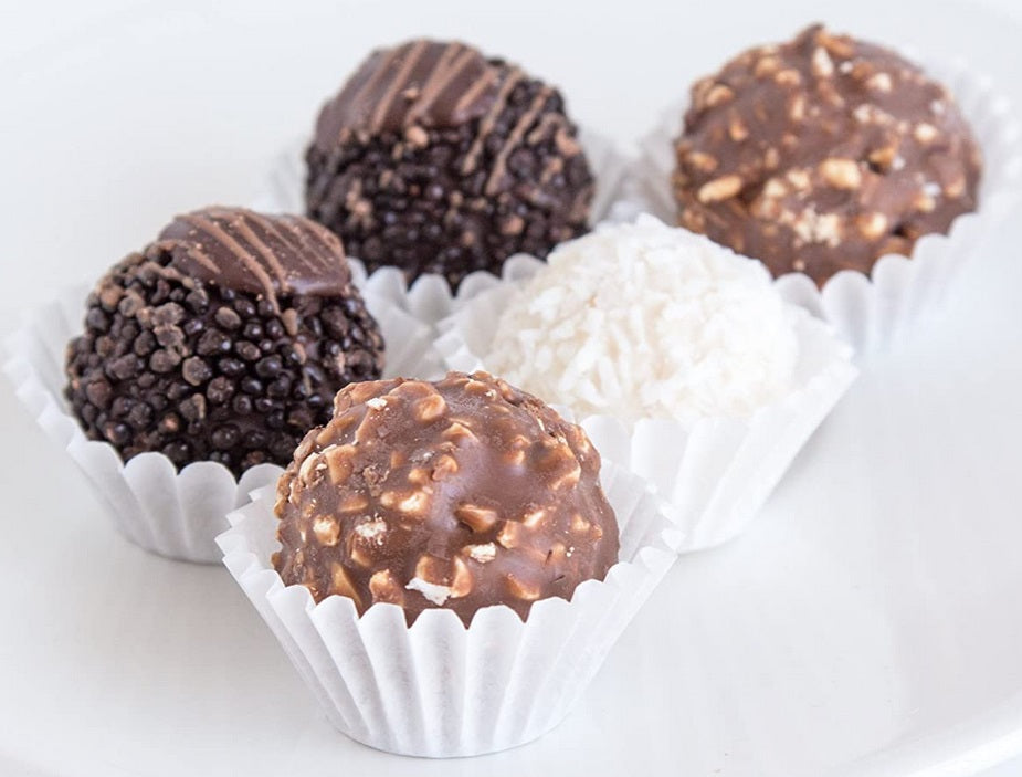 Fox Run White Petit Four Baking Cup Set of 100 by Kitchen Niche