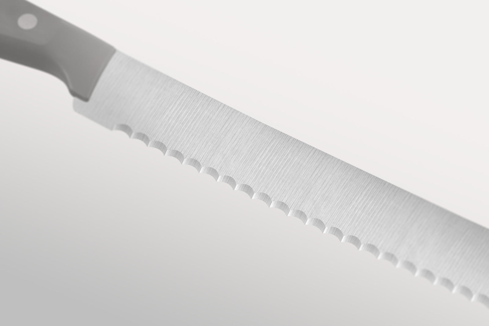 Wüsthof Gourmet Grey Bread Knife – 8" Wusthof by Kitchen Niche