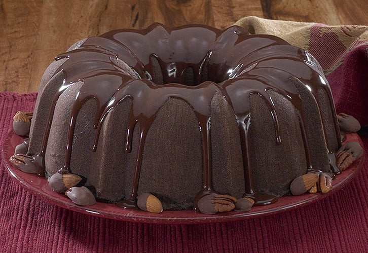 Nordic Ware Original Cast Bundt Cake Pan by Kitchen Niche