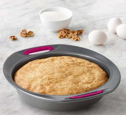 Trudeau Non-Stick Metal Round Cake Pan by Kitchen Niche