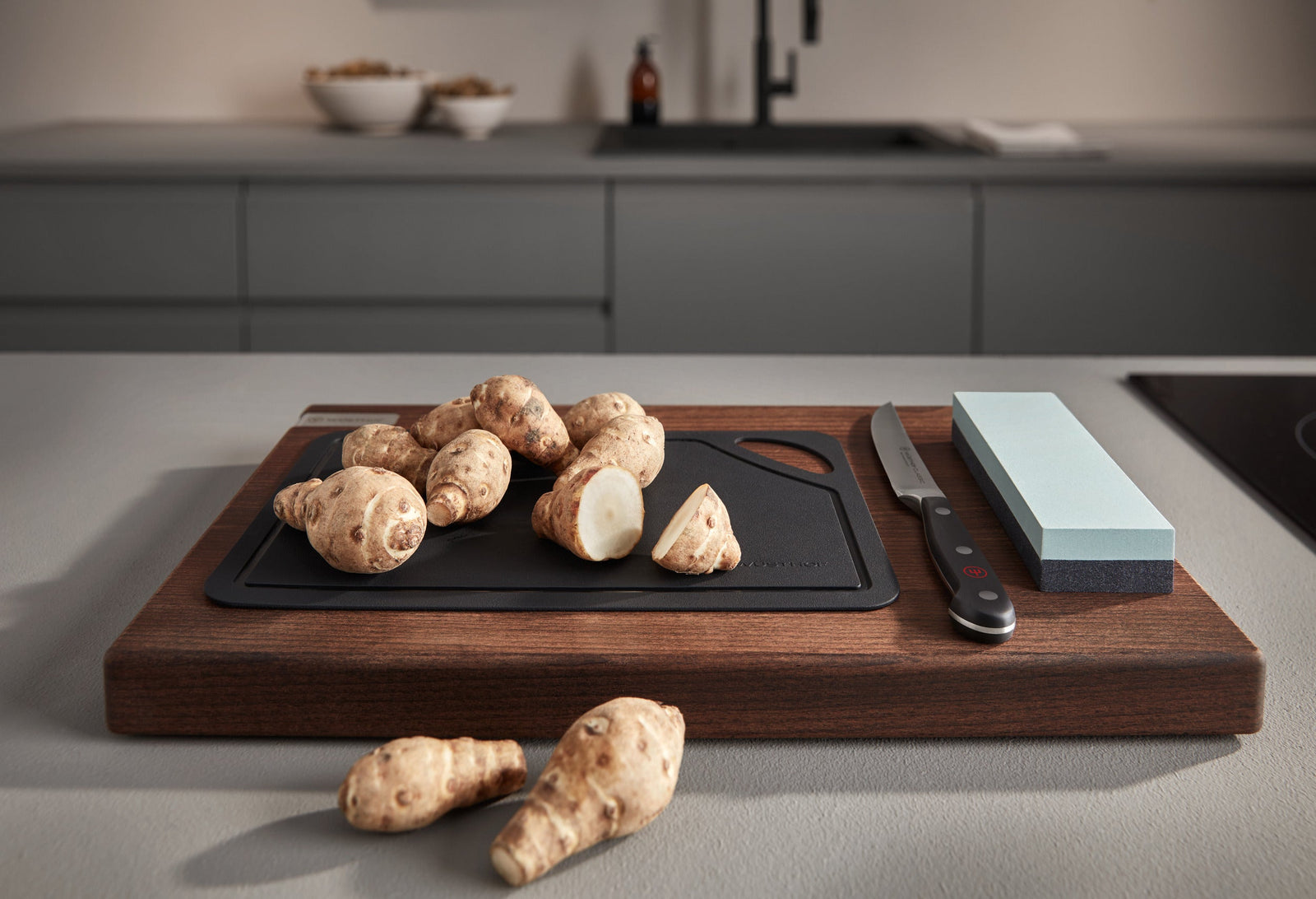 Wüsthof Thermo Wood Cutting Board – 40 × 25 × 3 cm by Kitchen Niche