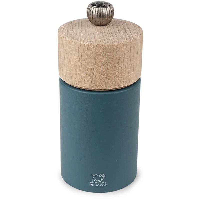 Peugeot Boreal Manual Pepper Mill – Celestial Blue Beechwood – 12 cm