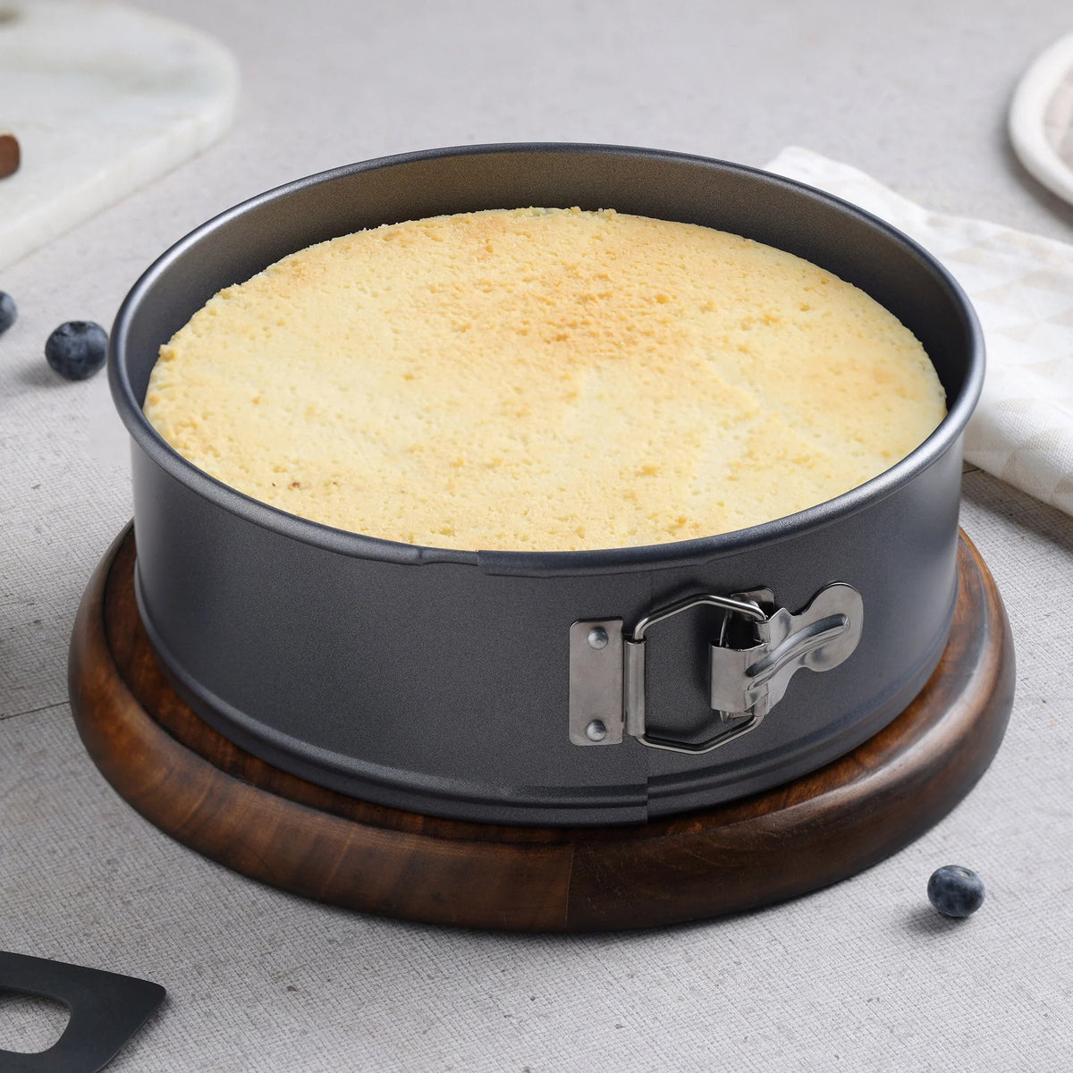 Zyliss Springform Cake Pan – 23 cm / 9"