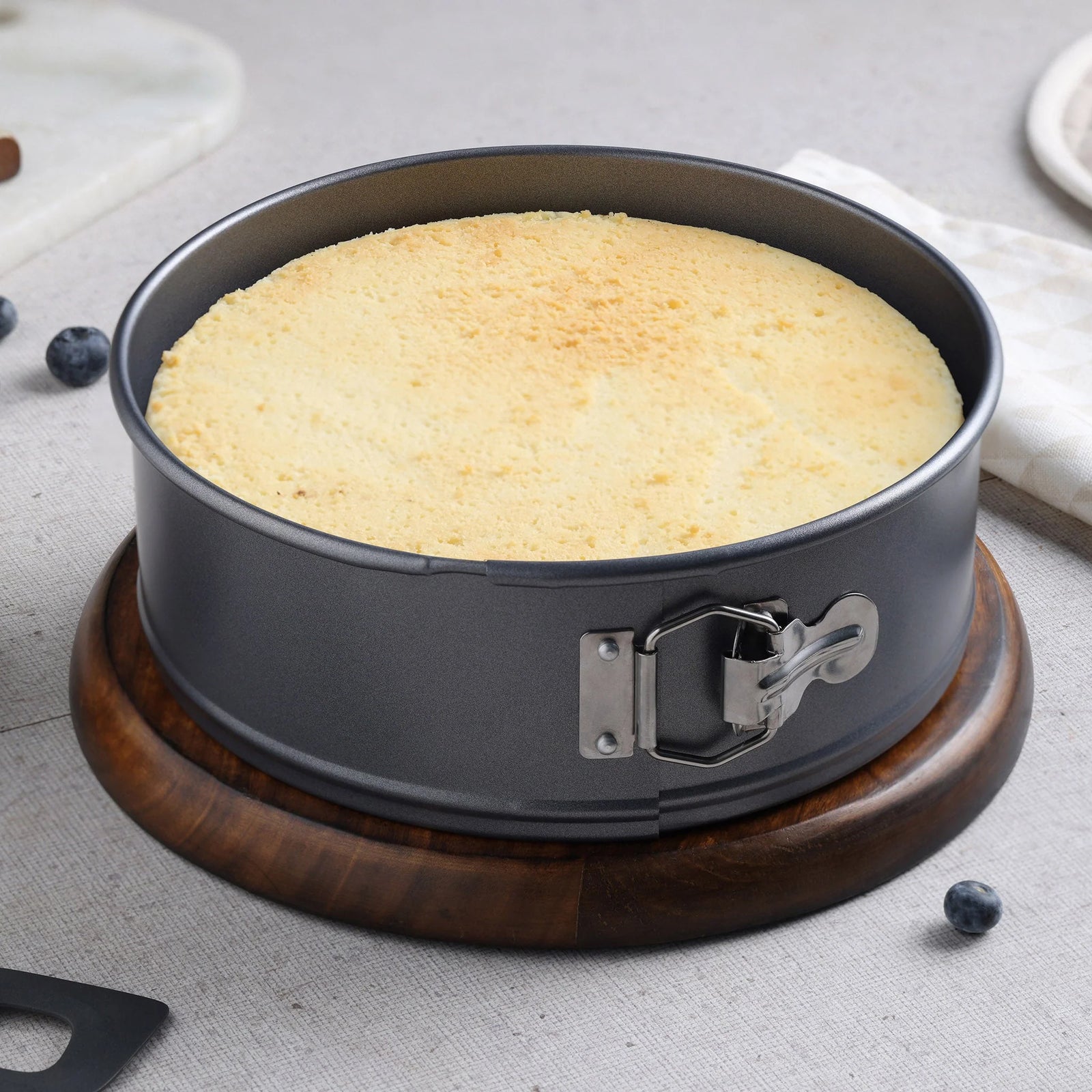 Zyliss Springform Cake Pan – 23 cm / 9"