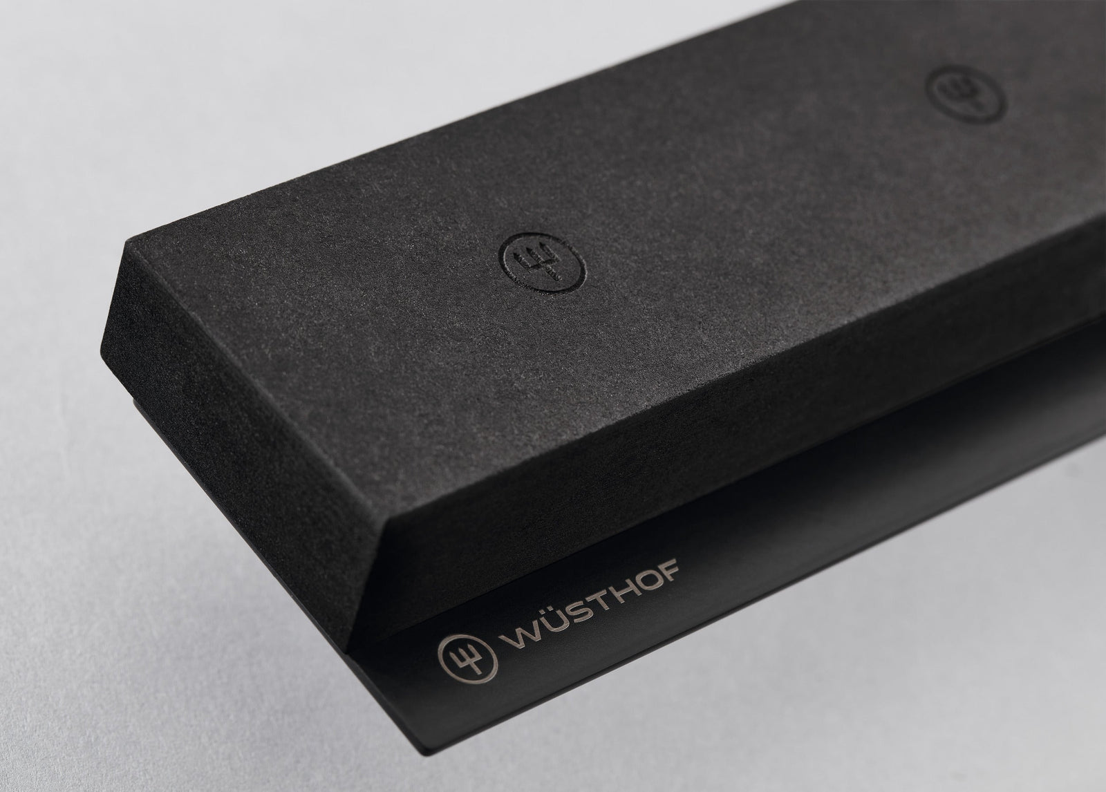 Wüsthof Magnetic Knife Holder Black MDF – 16" by Kitchen Niche