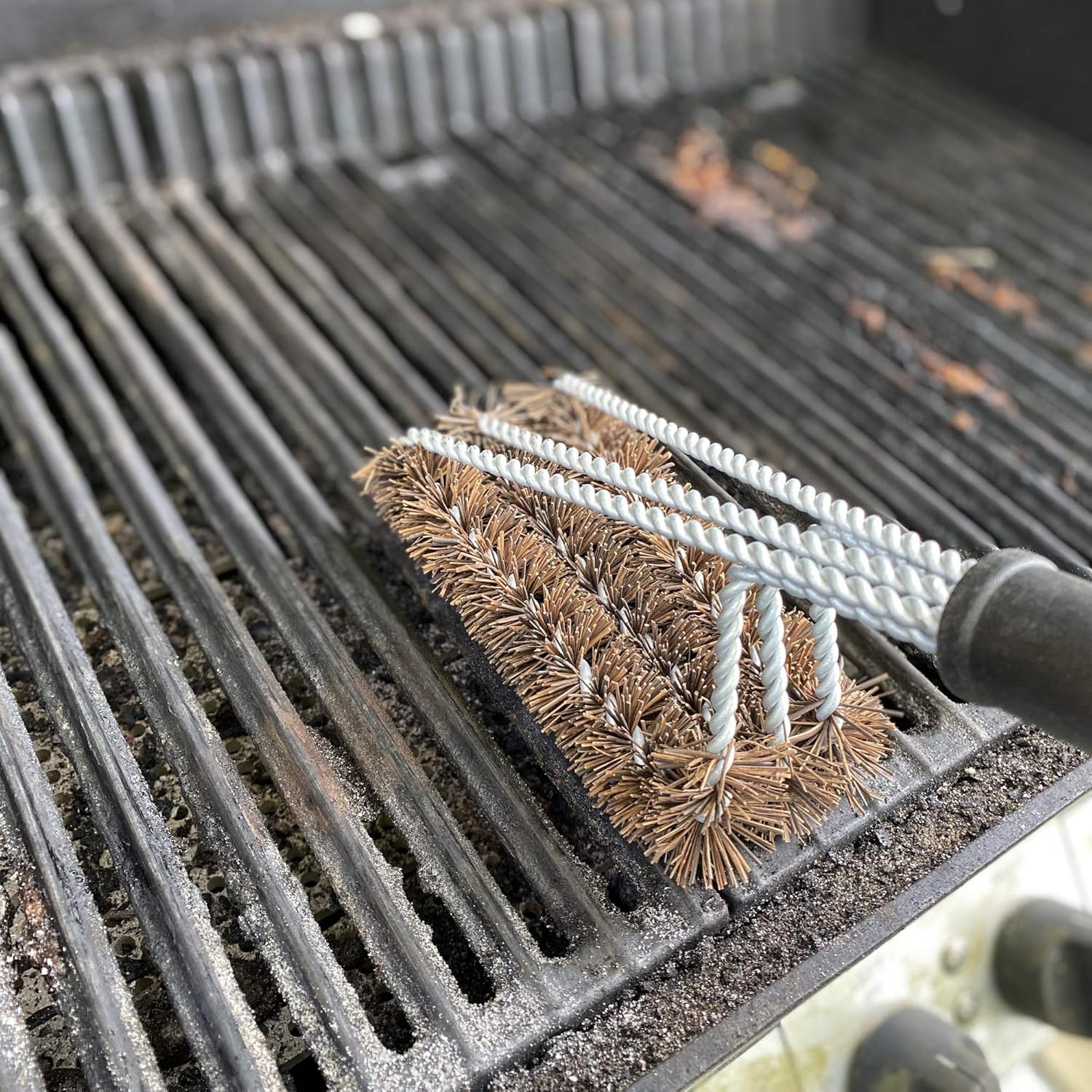Outset 3 Head Coconut Fiber Grill Brush