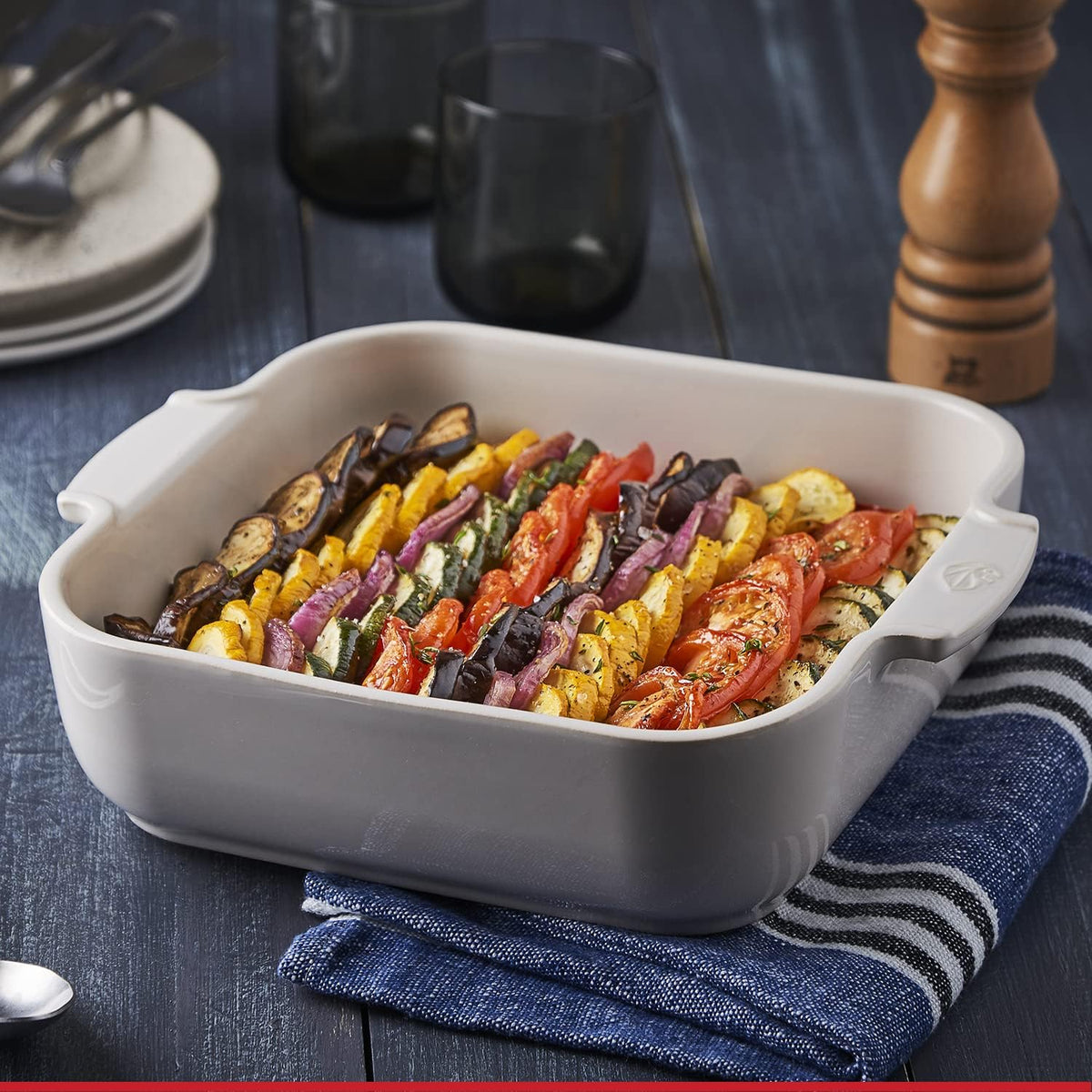 Peugeot Ceramic Baking Dish – Square – Ecru – 21 cm