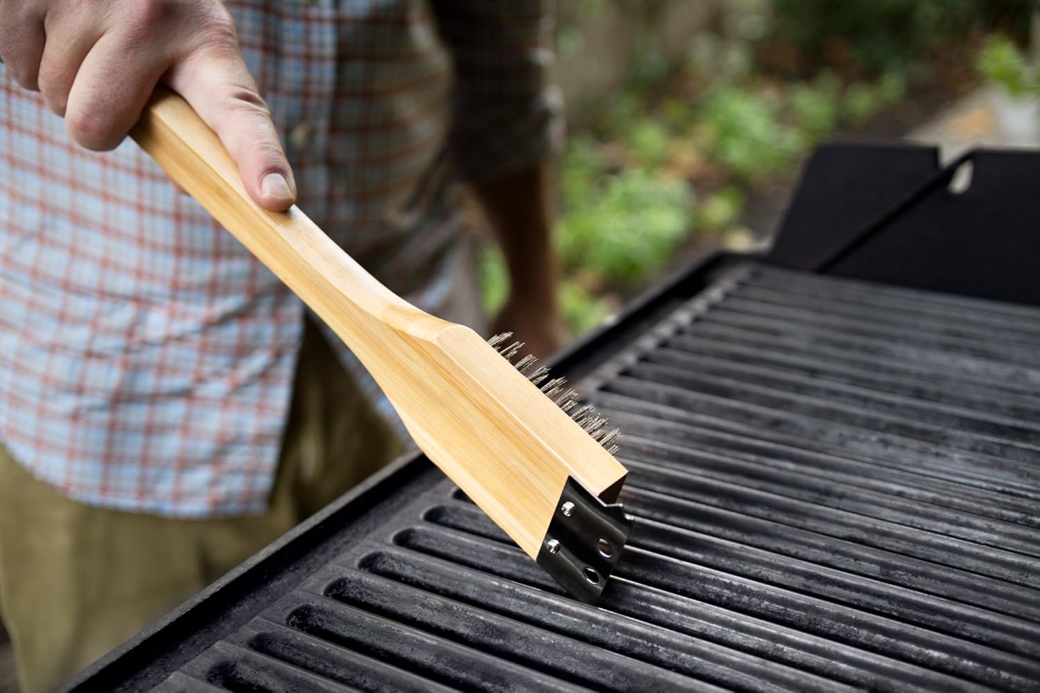 Outset Verde Grill Brush