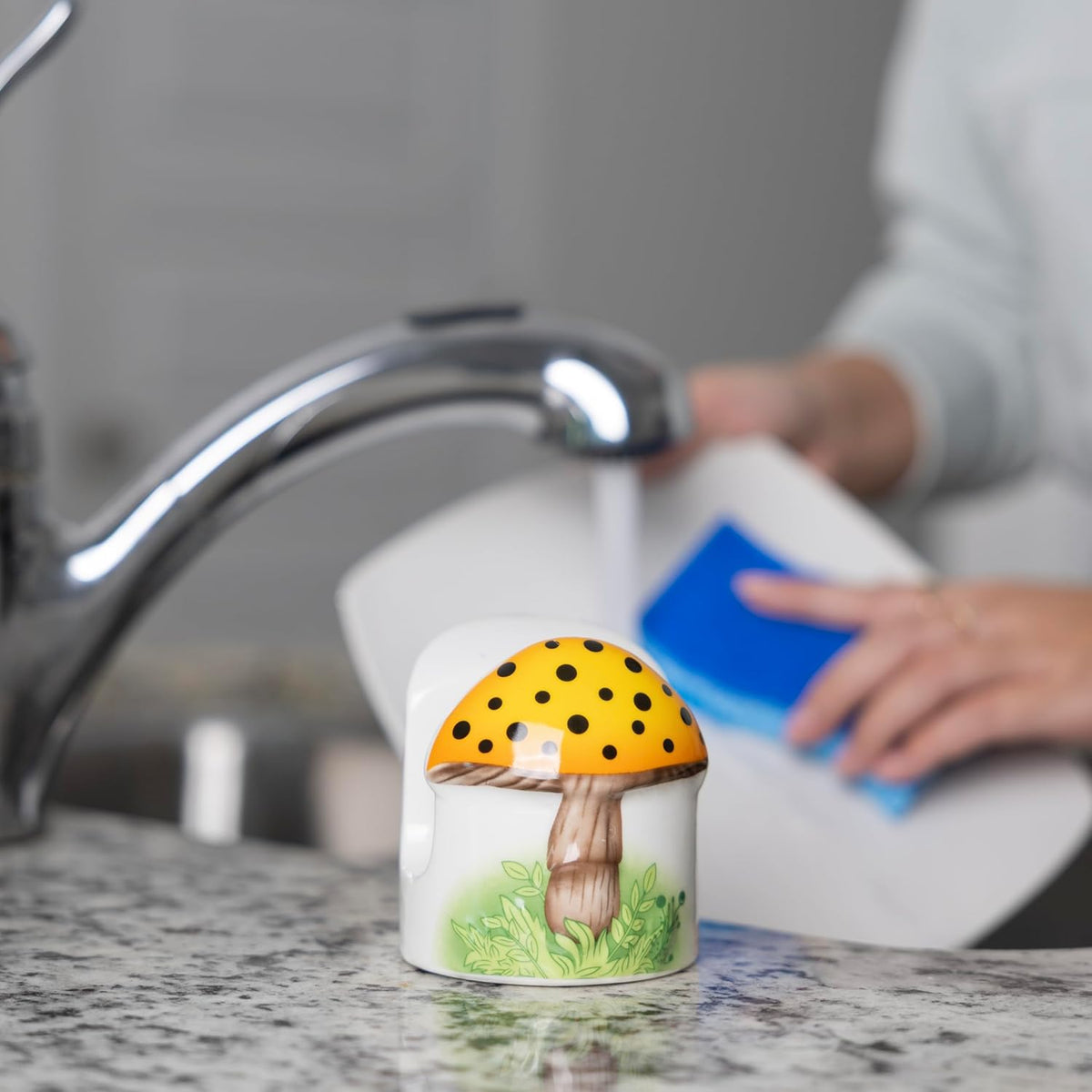 Fox Run Mushroom Sponge Holder