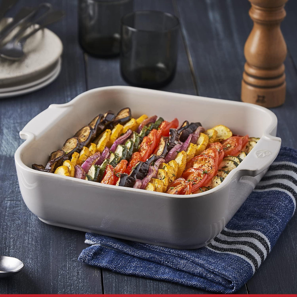 Peugeot Ceramic Baking Dish – Square – Ecru – 28 cm