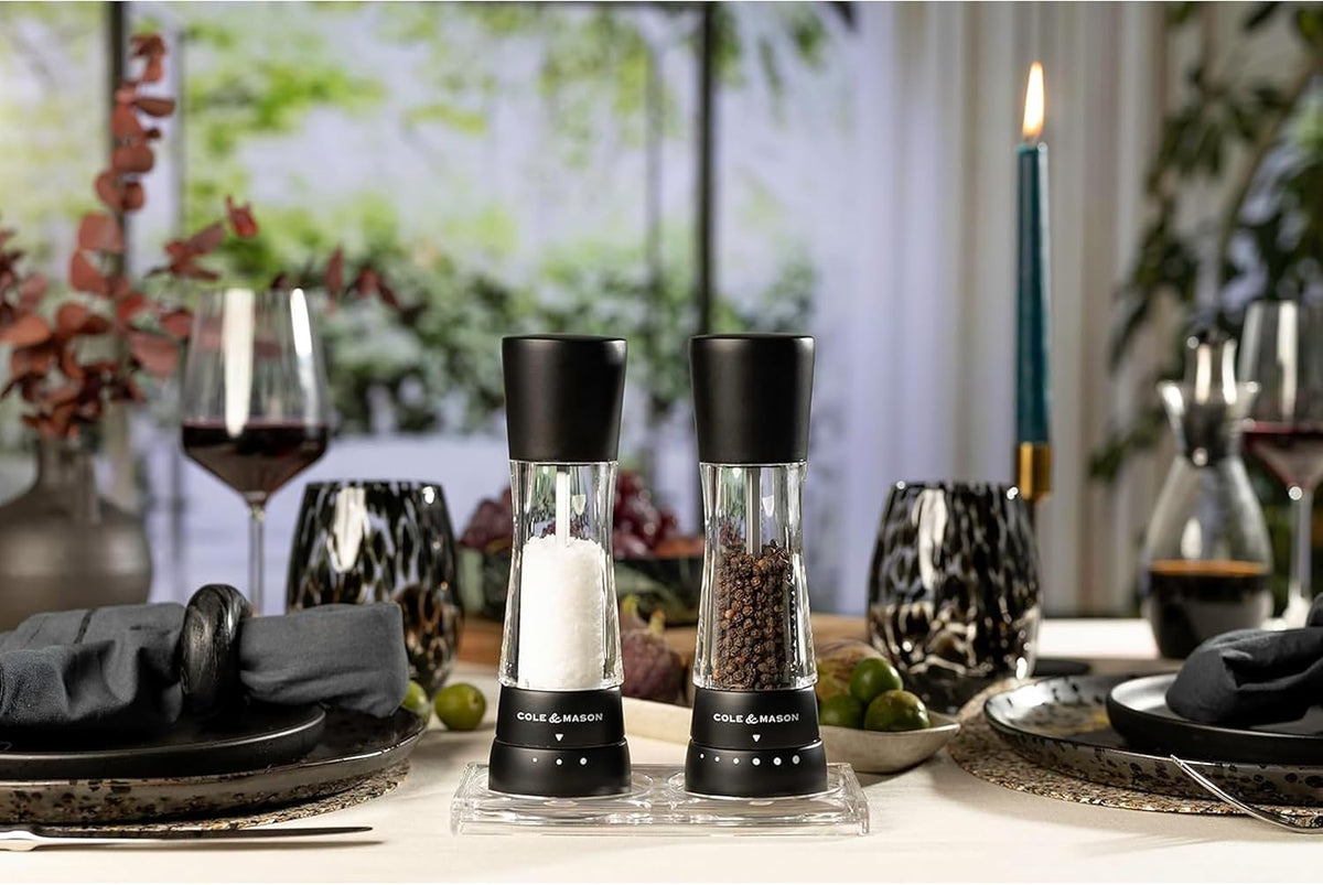 Cole & Mason Derwent Salt Mill – Matt Black