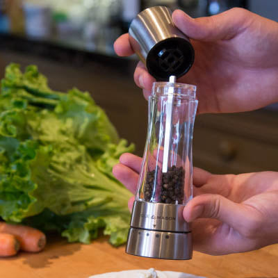 Cole & Mason Derwent Pepper Mill – Stainless Steel – 7.5" / 19 cm