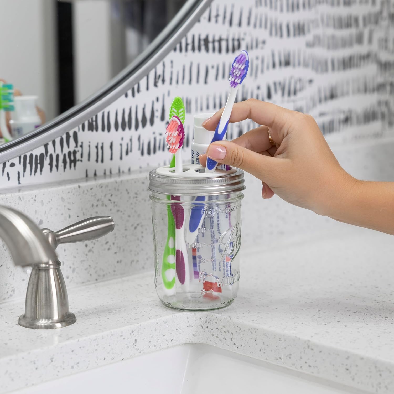 Jarware White Toothbrush and Toothpaste Holder Set