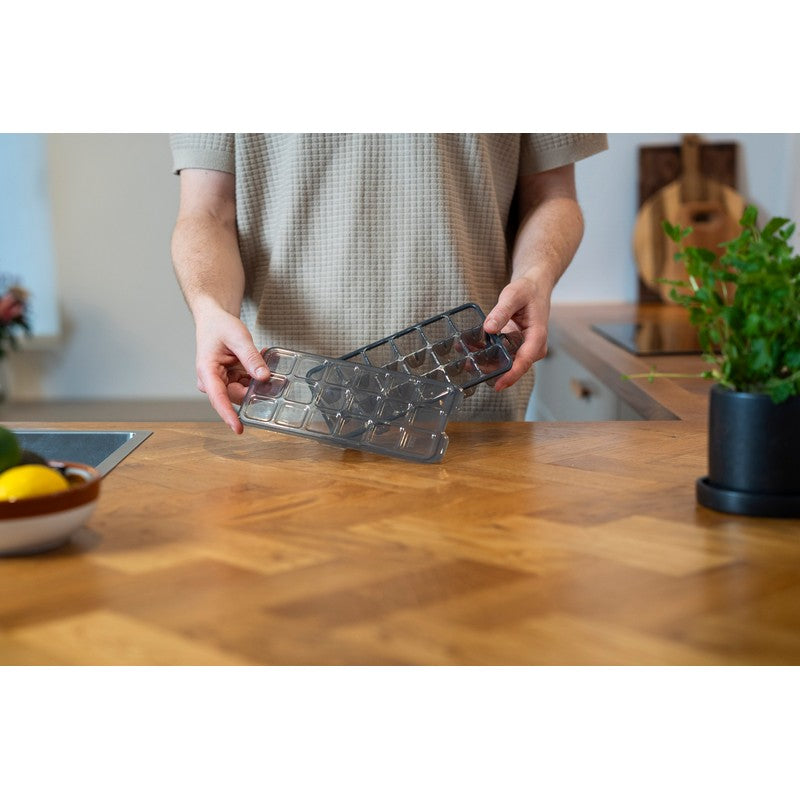 Zyliss Classic Ice Cube Tray – 18 Cubes